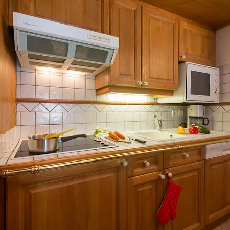 Apartament Le Cristal Gm11 Mountain View, Pool, Private Sauna & Parking - Happy *